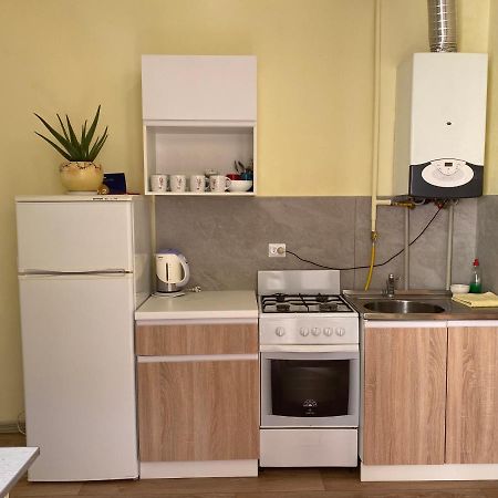 Den Apart On Rynok Square Lviv Exteriör bild